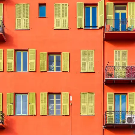 2-room Apartment, Bright Balcony Appartement *