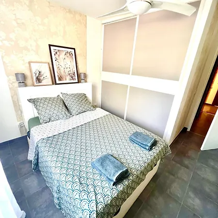 Appartement 2-room Apartment, Bright Balcony Nice