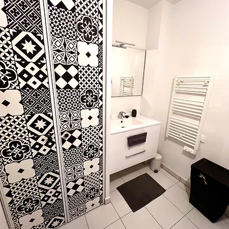 2-room Apartment, Bright Balcony * Nice